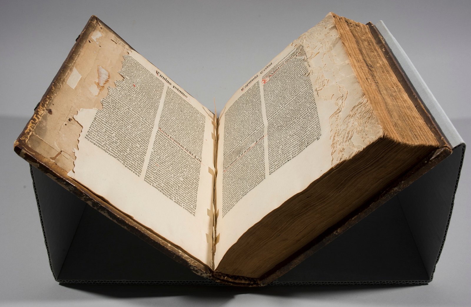 Research on Parchment Guards in the 15th-C. Paper Textblocks